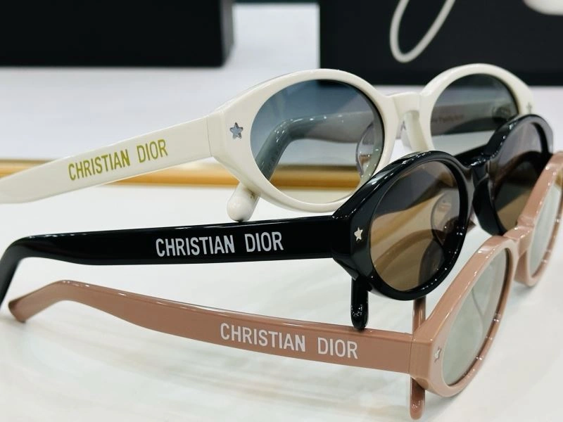 Cozy Christian Dior Sunglasses 278685