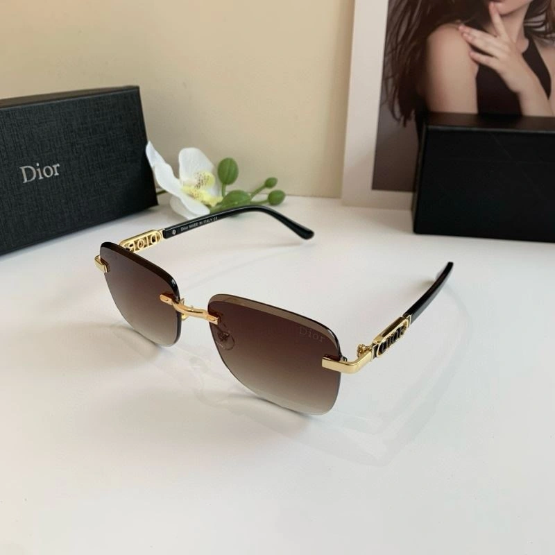 Supportive Christian Dior Sunglasses 278656