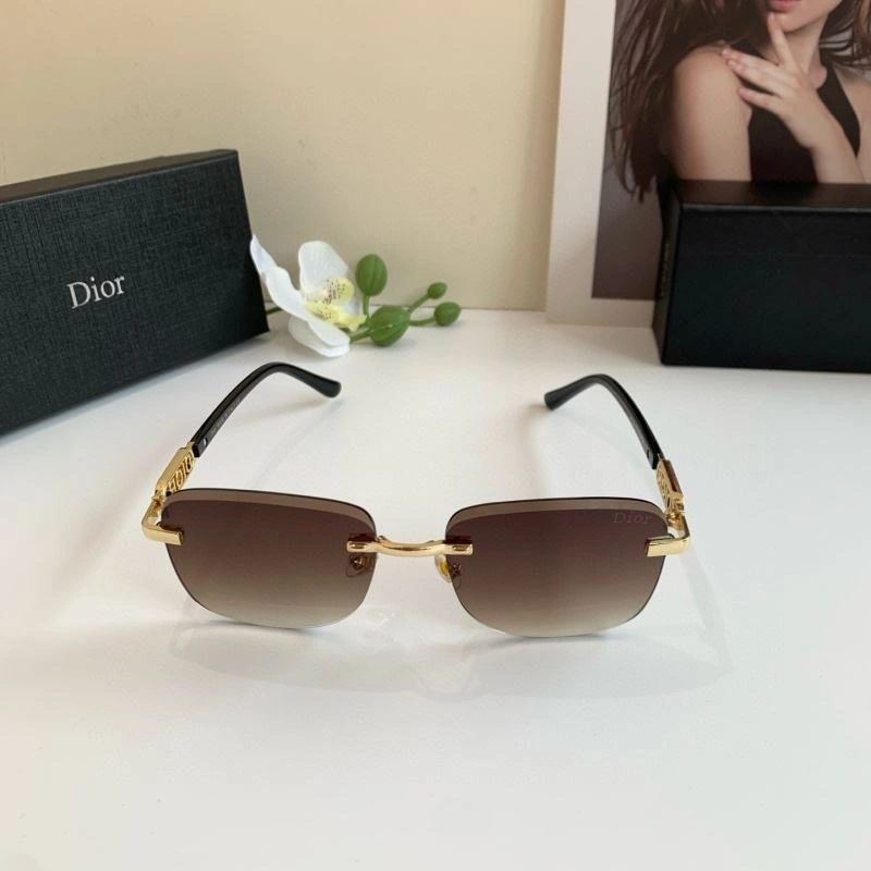 Supportive Christian Dior Sunglasses 278656