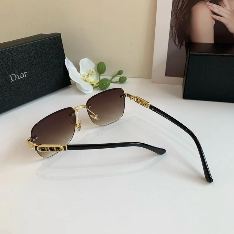 Supportive Christian Dior Sunglasses 278656