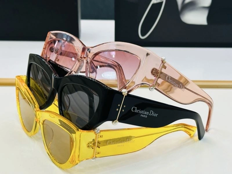Comfortable Christian Dior Sunglasses 278652