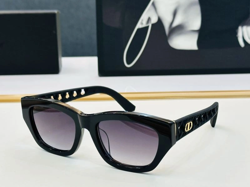 Christian Dior Sunglasses Durable 278654