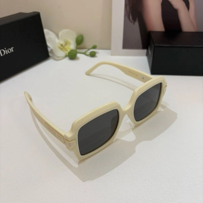 Christian Dior Sunglasses UrbanChic 278637