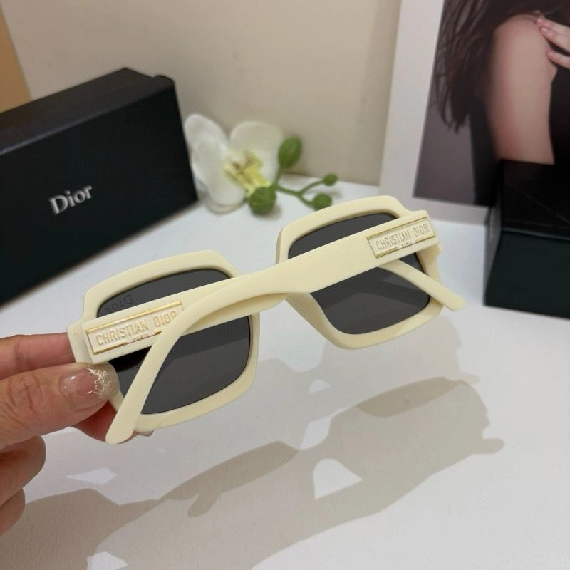 Christian Dior Sunglasses UrbanChic 278637
