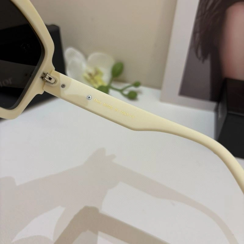 Christian Dior Sunglasses UrbanChic 278637