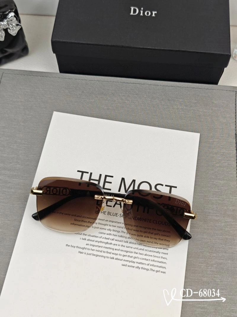 Sustainable Christian Dior Sunglasses 278632