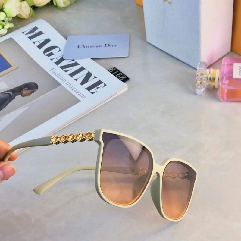 Sleek Christian Dior Sunglasses 278618