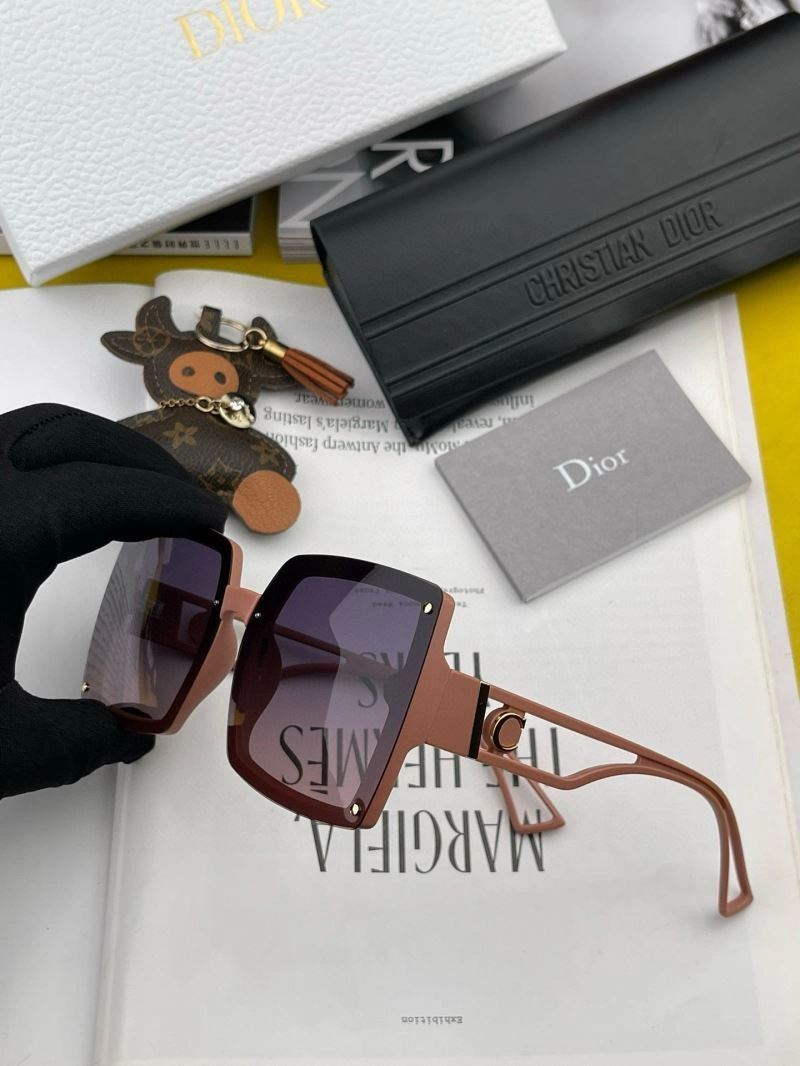 Christian Dior Sunglasses HighQuality 278862