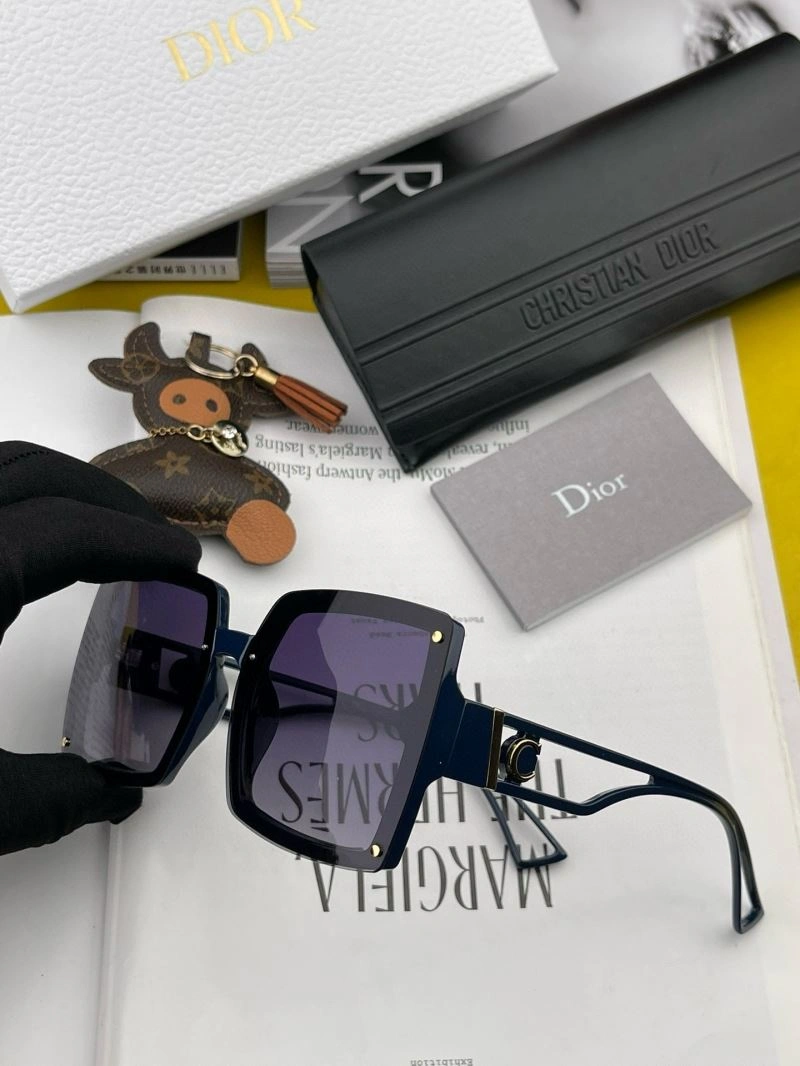 Christian Dior Sunglasses HighQuality 278862