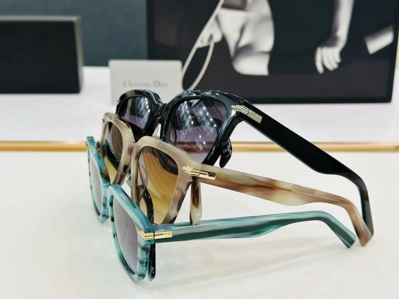 Christian Dior Sunglasses Chic 278857