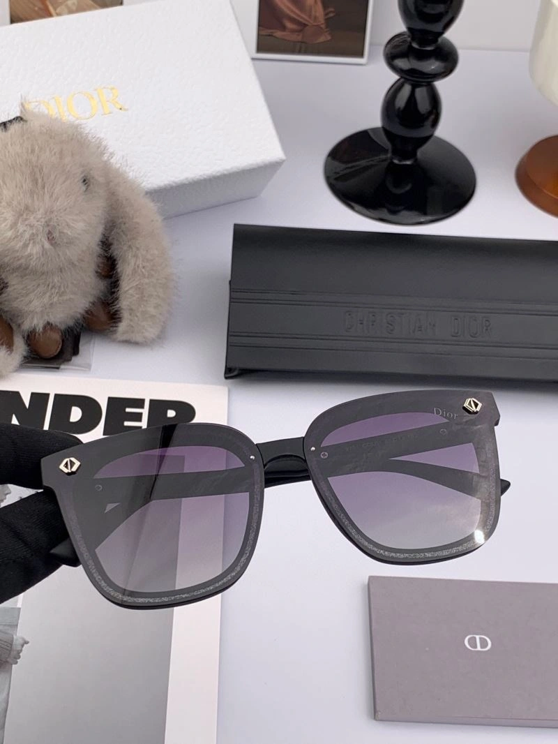 Christian Dior Sunglasses UrbanChic 278823