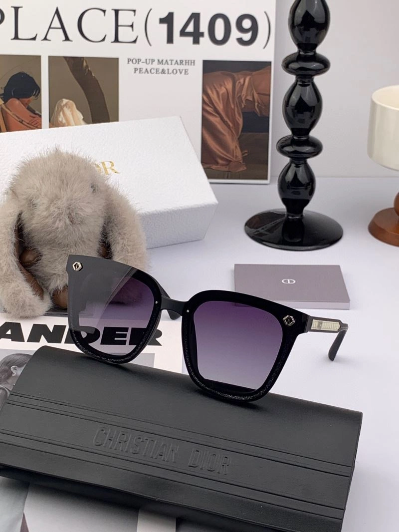 Christian Dior Sunglasses UrbanChic 278823