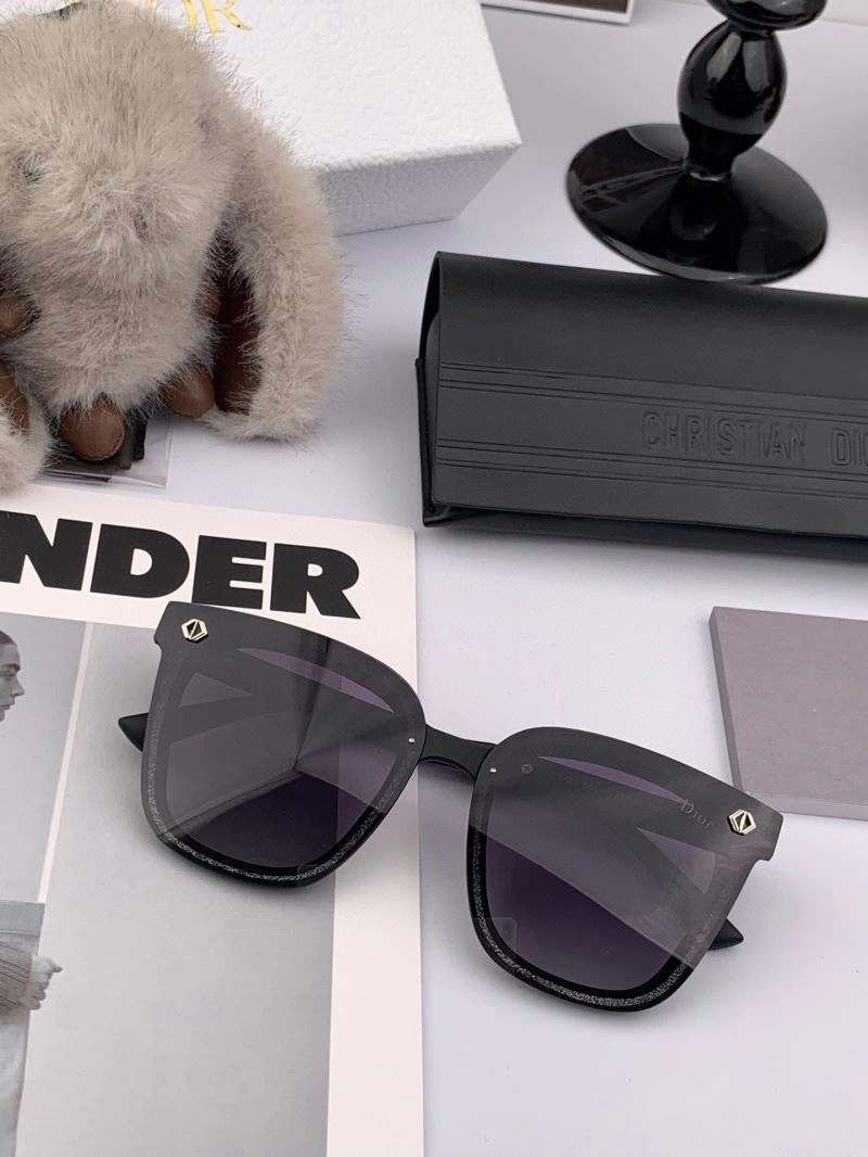 Christian Dior Sunglasses UrbanChic 278823