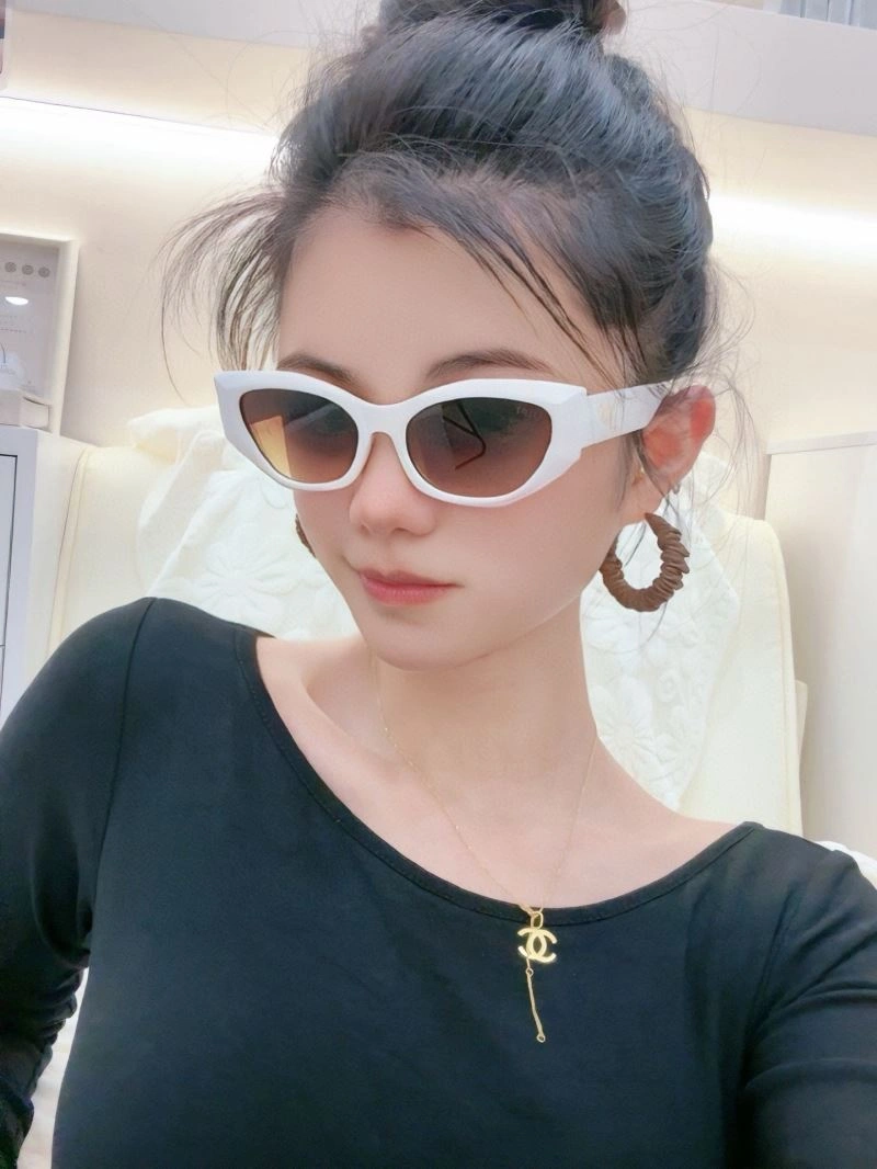 EyeCatching Christian Dior Sunglasses 278822