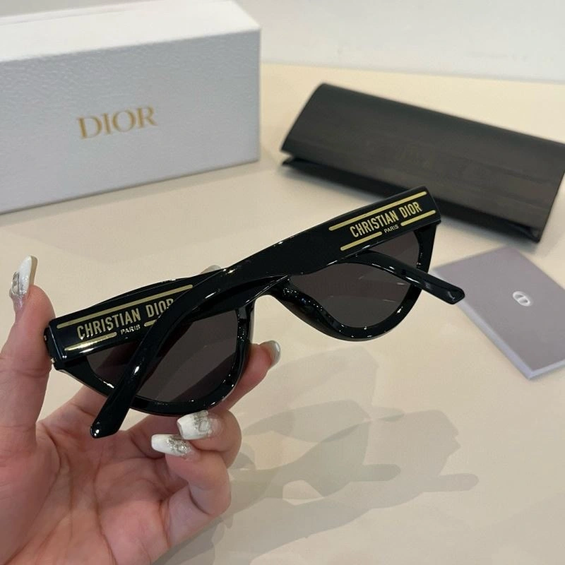 Christian Dior Sunglasses Classic 278831