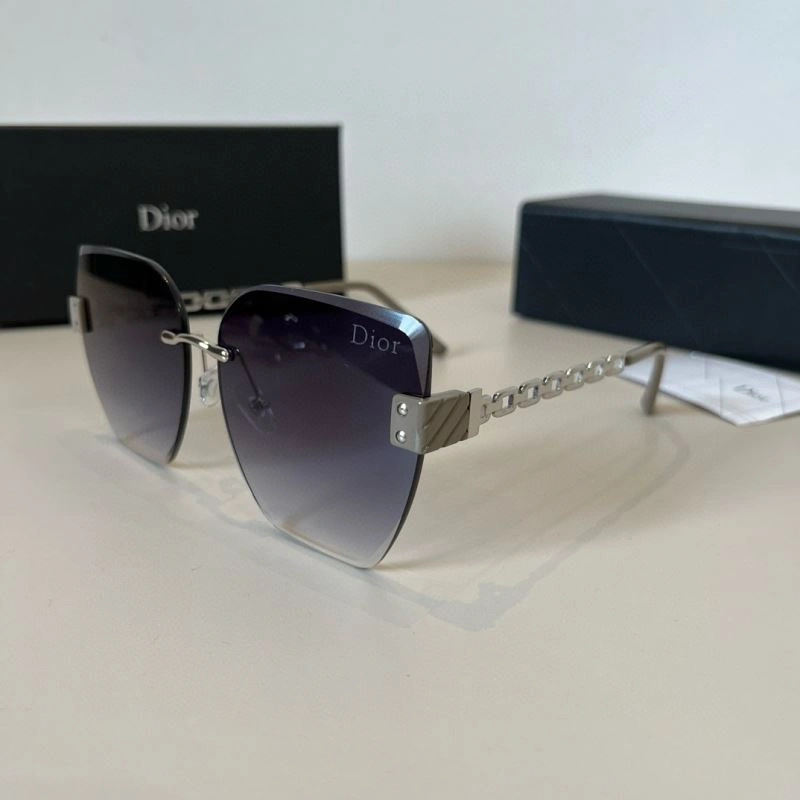 Fashionable Christian Dior Sunglasses 278845