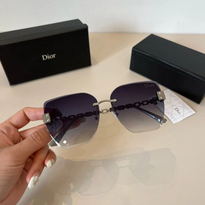 Fashionable Christian Dior Sunglasses 278845
