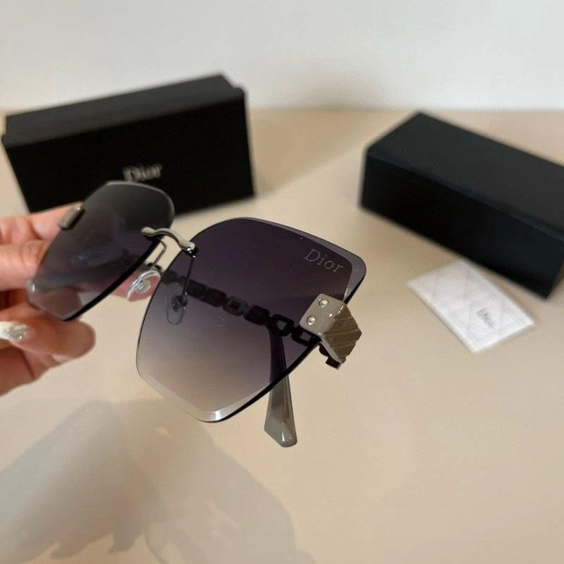 Fashionable Christian Dior Sunglasses 278845