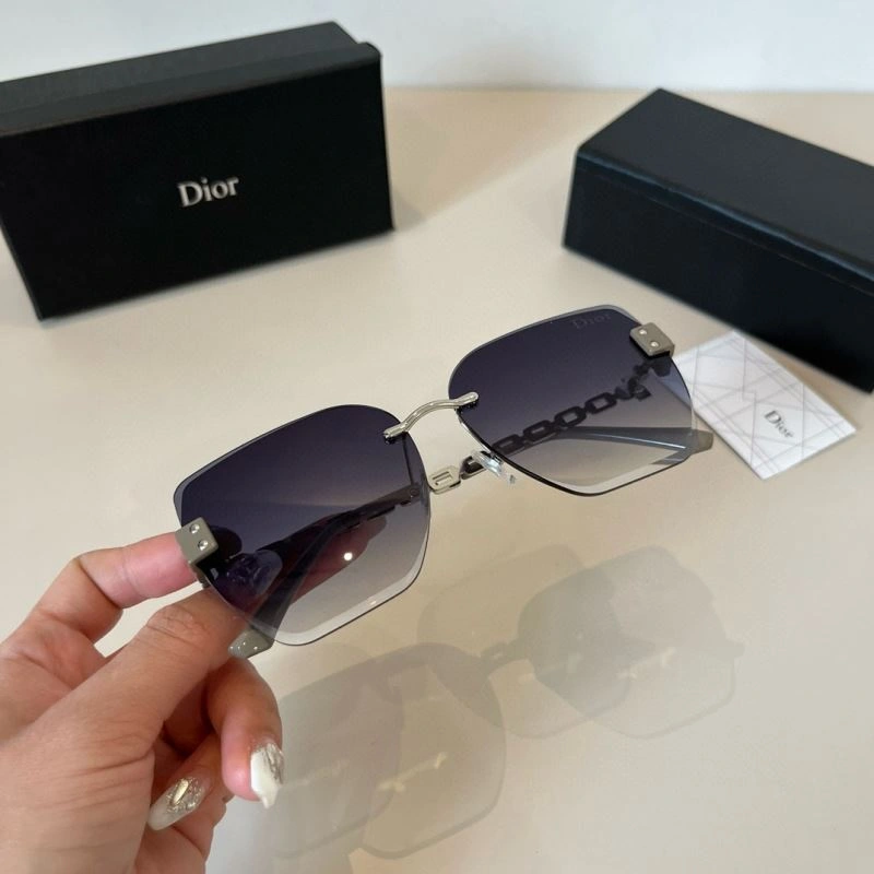 Fashionable Christian Dior Sunglasses 278845