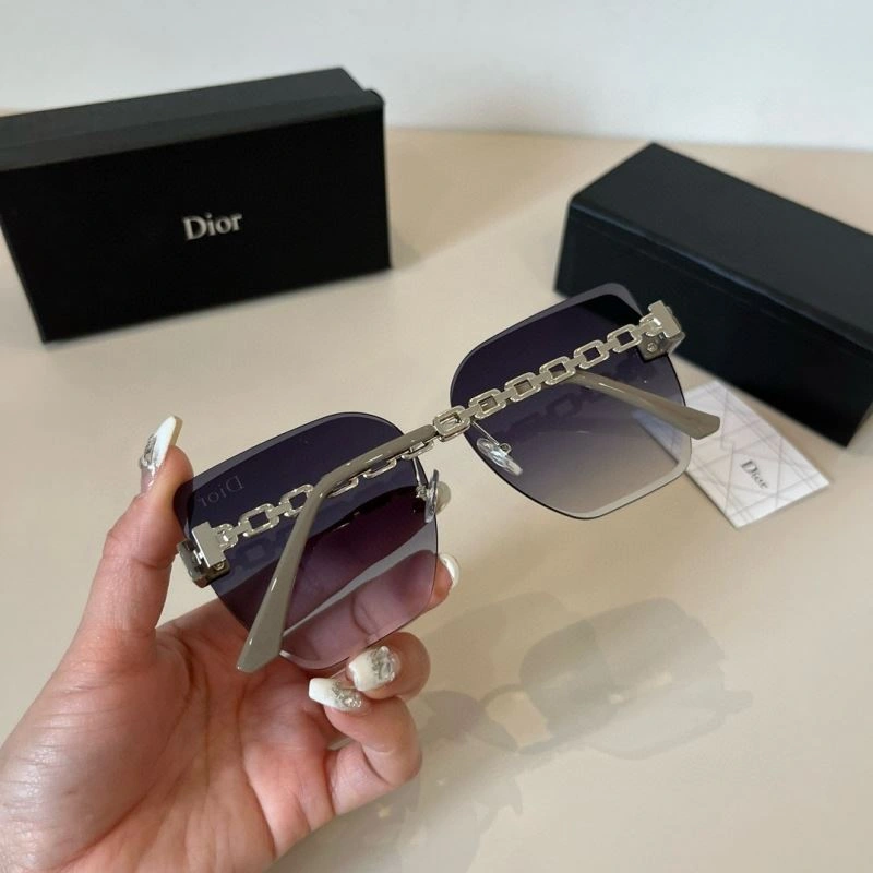 Fashionable Christian Dior Sunglasses 278845