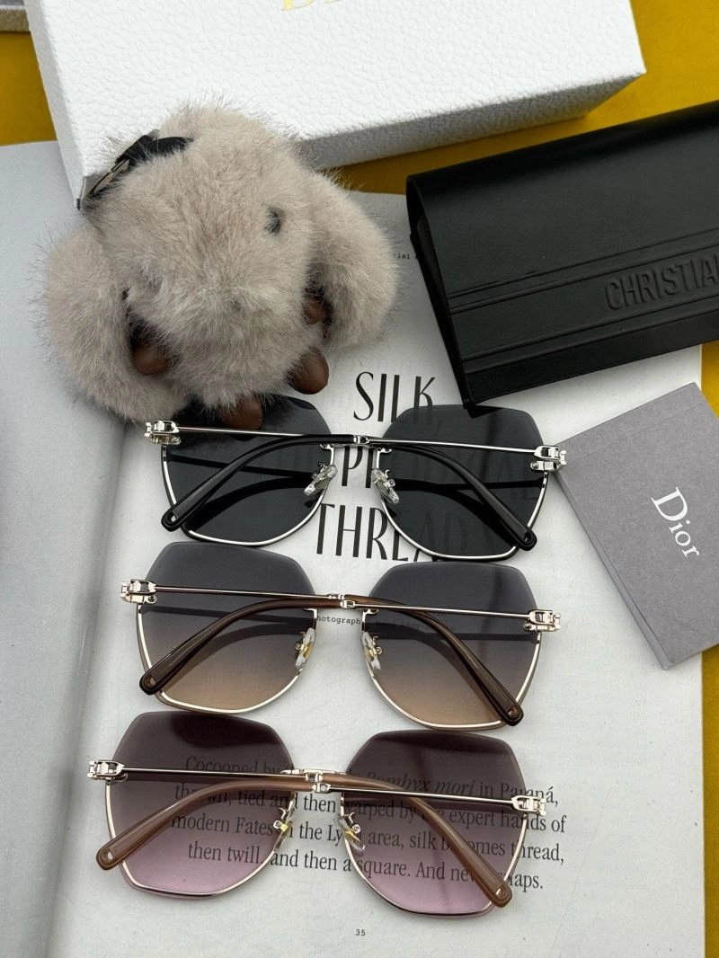 Christian Dior Sunglasses HighQuality 278847