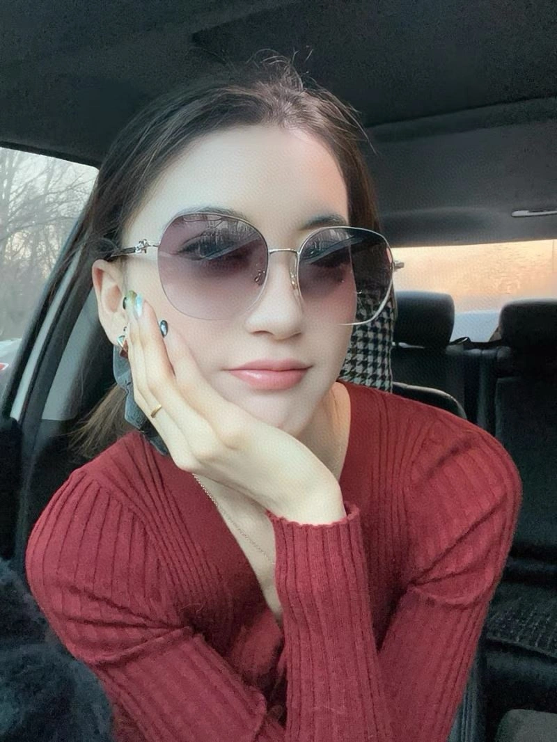 Sporty Christian Dior Sunglasses 278818