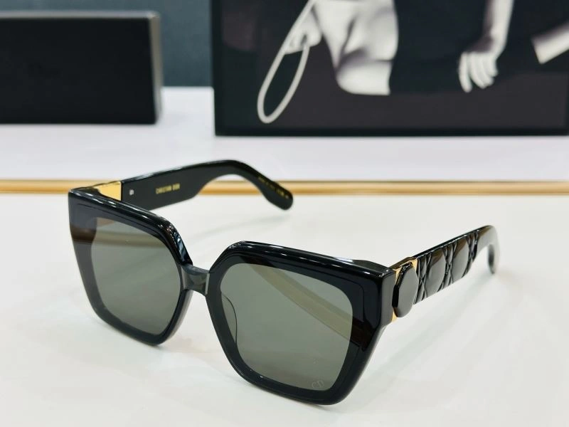 Christian Dior Sunglasses UrbanChic 278816