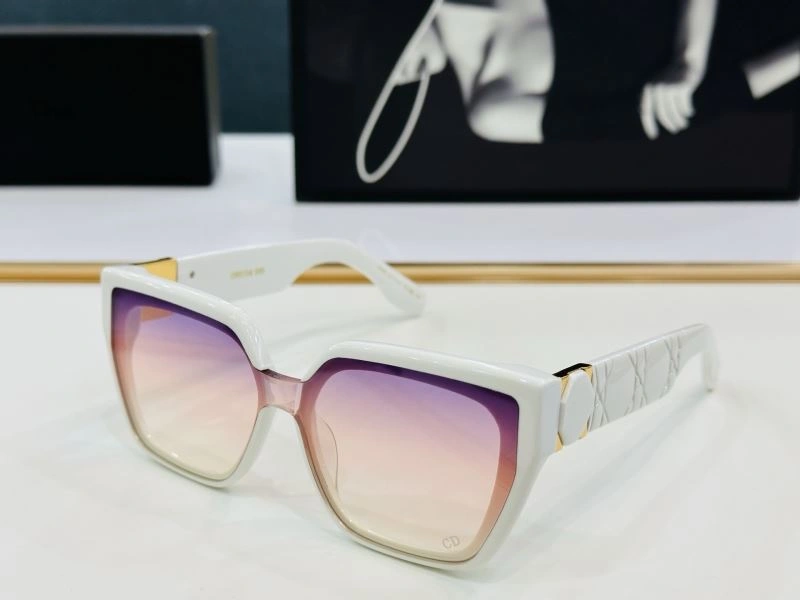 Christian Dior Sunglasses UrbanChic 278816