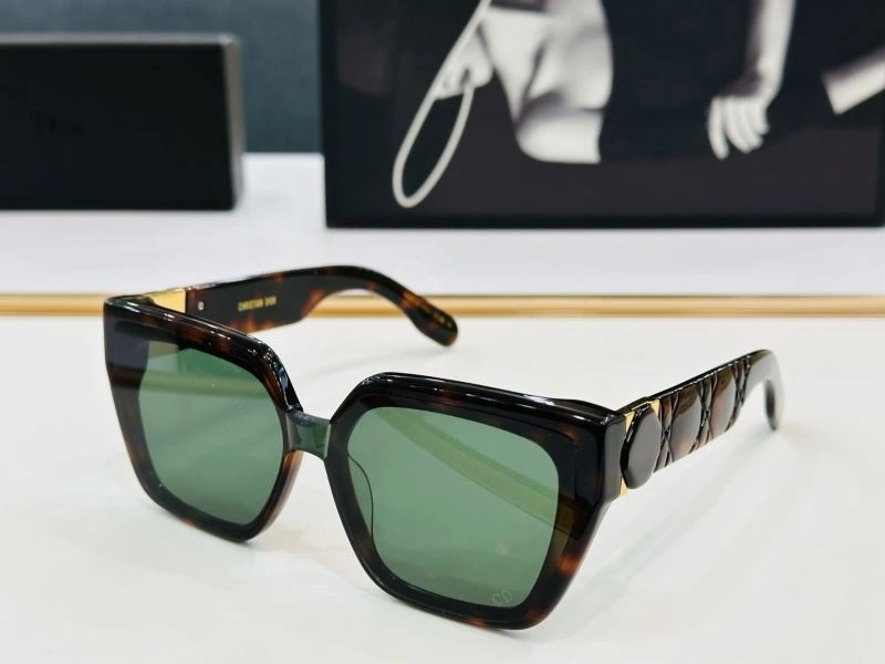 Christian Dior Sunglasses UrbanChic 278816