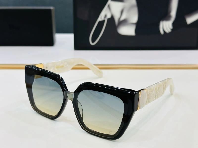 Christian Dior Sunglasses UrbanChic 278816
