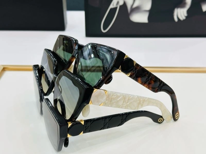 Christian Dior Sunglasses UrbanChic 278816