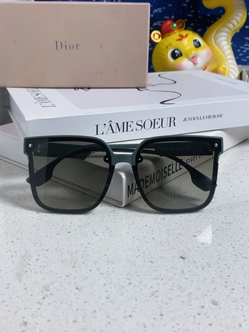 SmoothTexture Christian Dior Sunglasses 278790