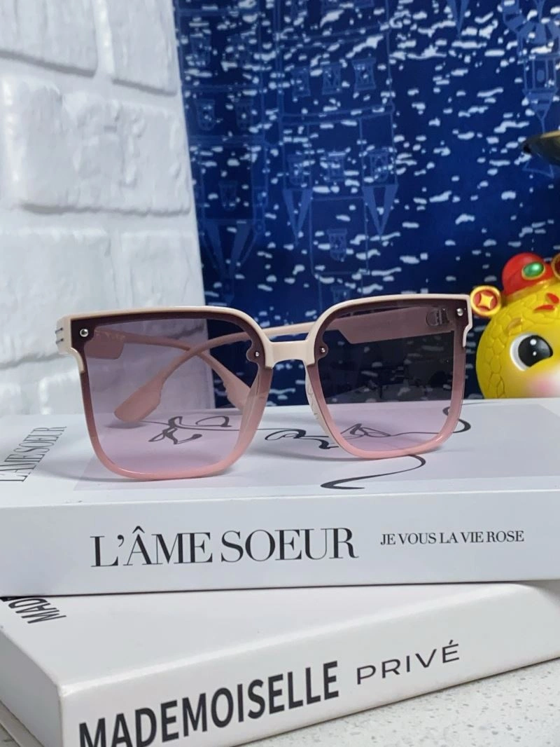 Effortless Christian Dior Sunglasses 278785