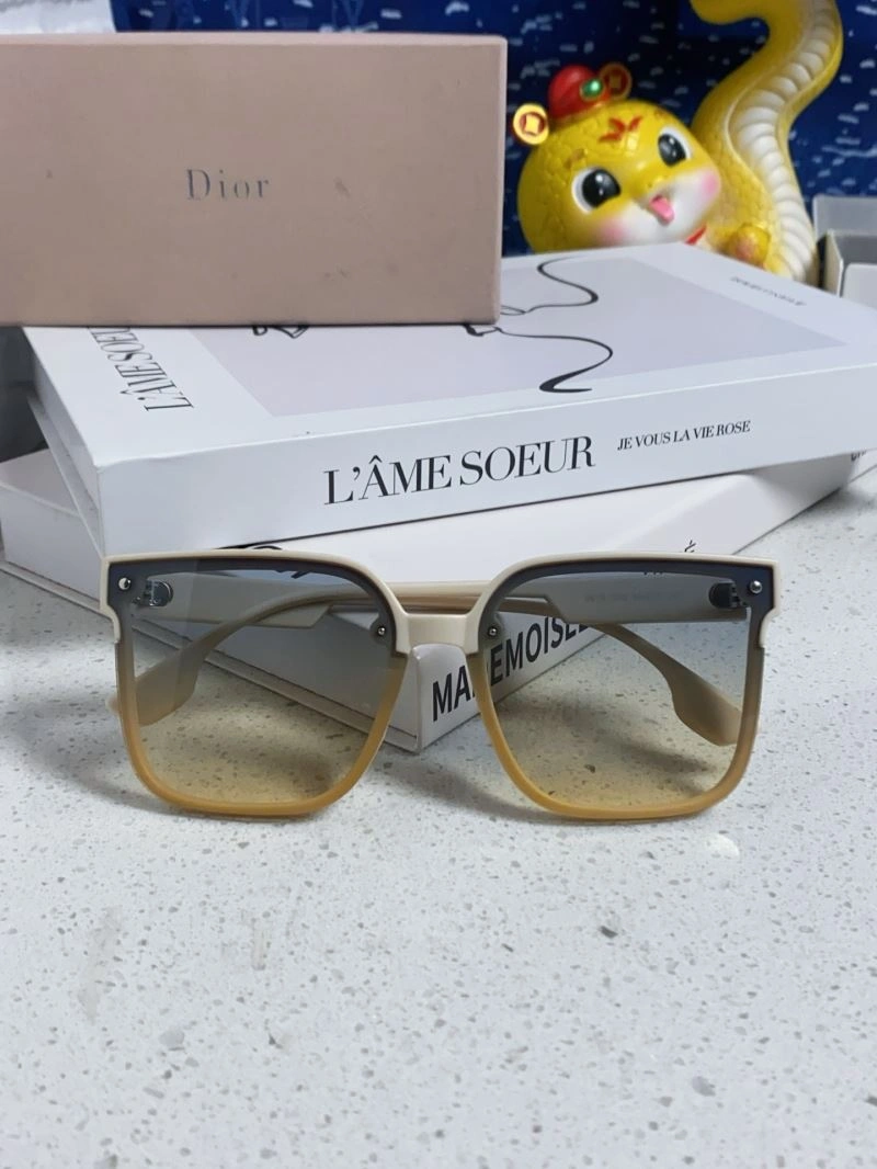 Christian Dior Sunglasses ModernLook 278792