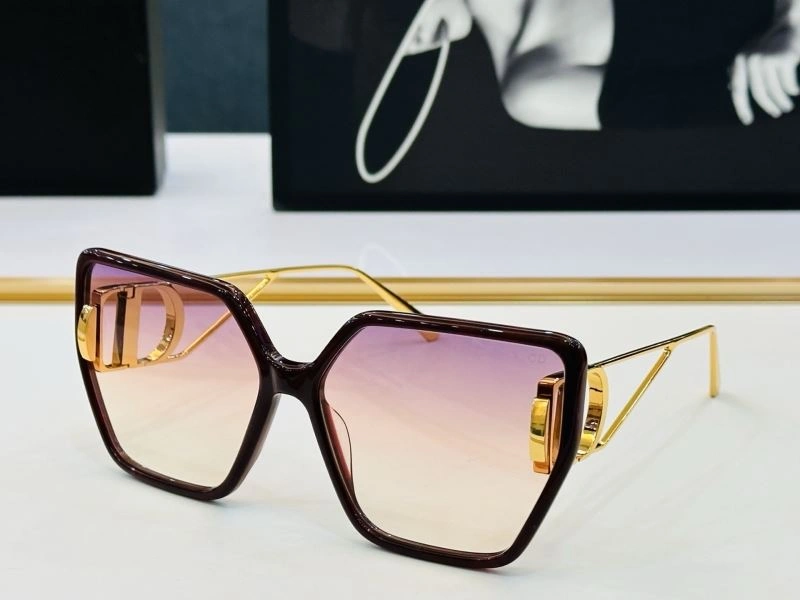 Lightweight Christian Dior Sunglasses 278799