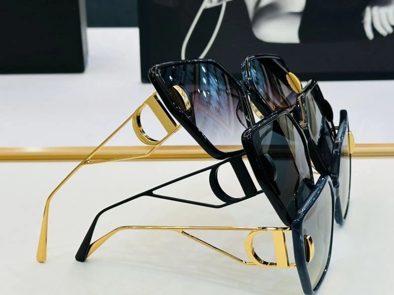 Lightweight Christian Dior Sunglasses 278799