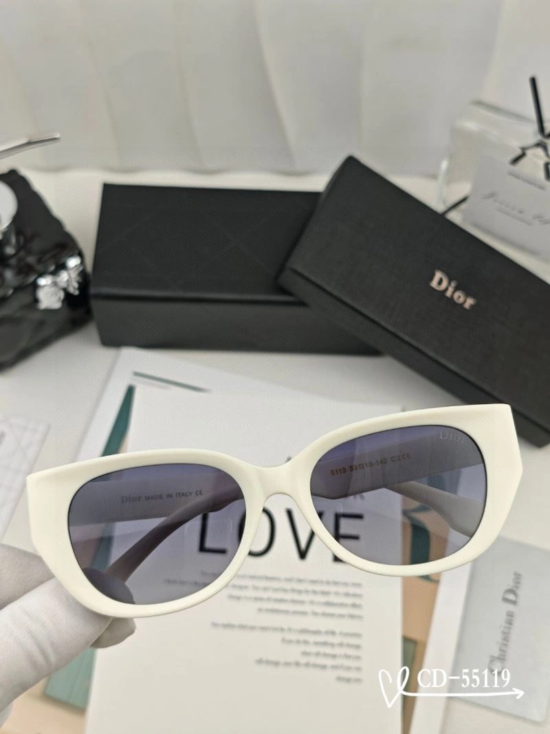 Christian Dior Sunglasses HighQuality 278804