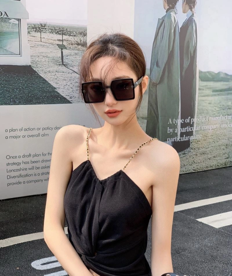 Effortless Christian Dior Sunglasses 278788