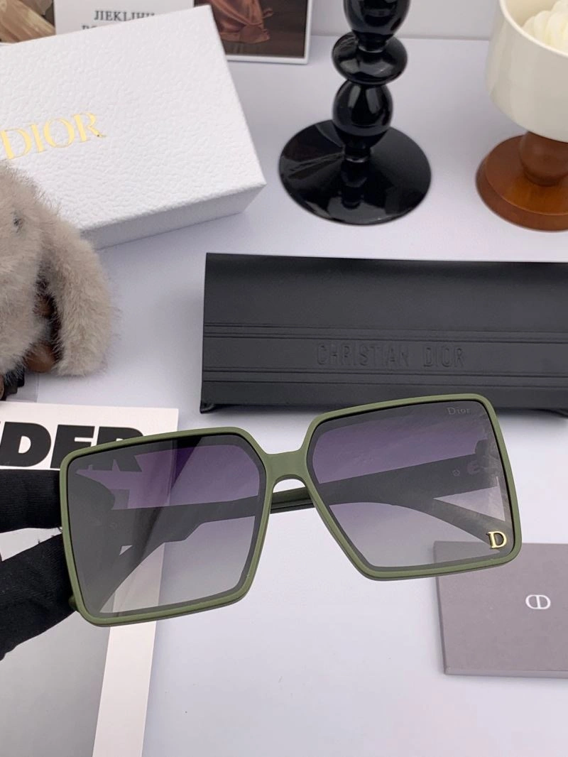 Supportive Christian Dior Sunglasses 278780
