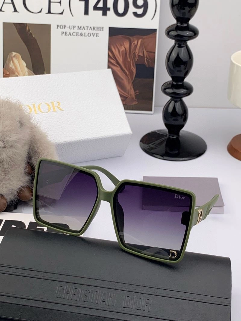 Supportive Christian Dior Sunglasses 278780