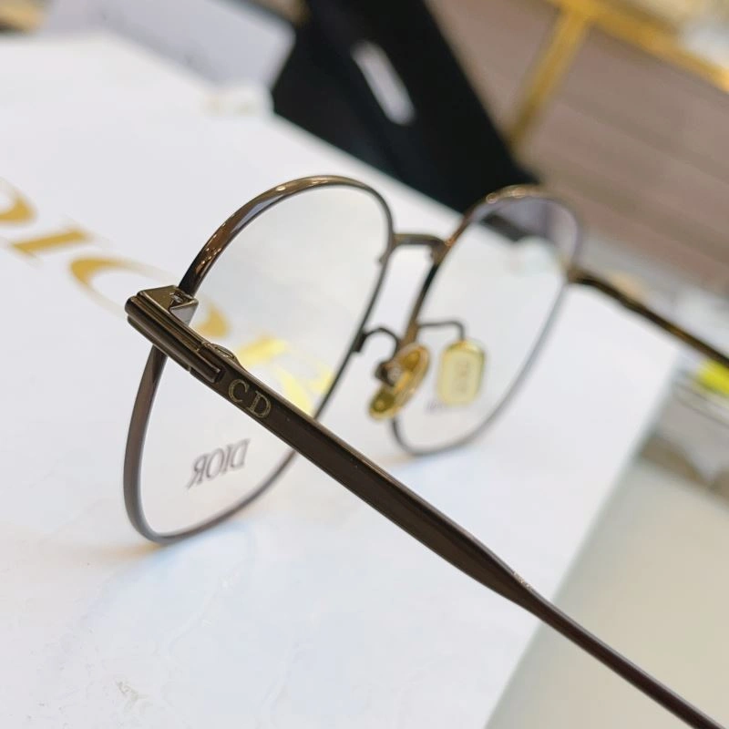 Trendsetting Christian Dior Sunglasses 278776