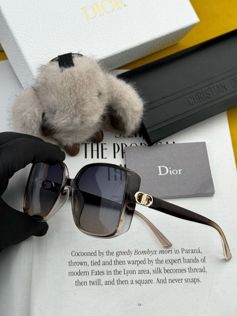 Christian Dior Sunglasses Minimalist 278771