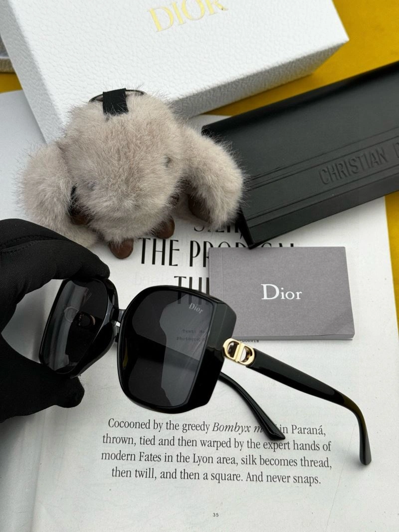 Christian Dior Sunglasses Minimalist 278771