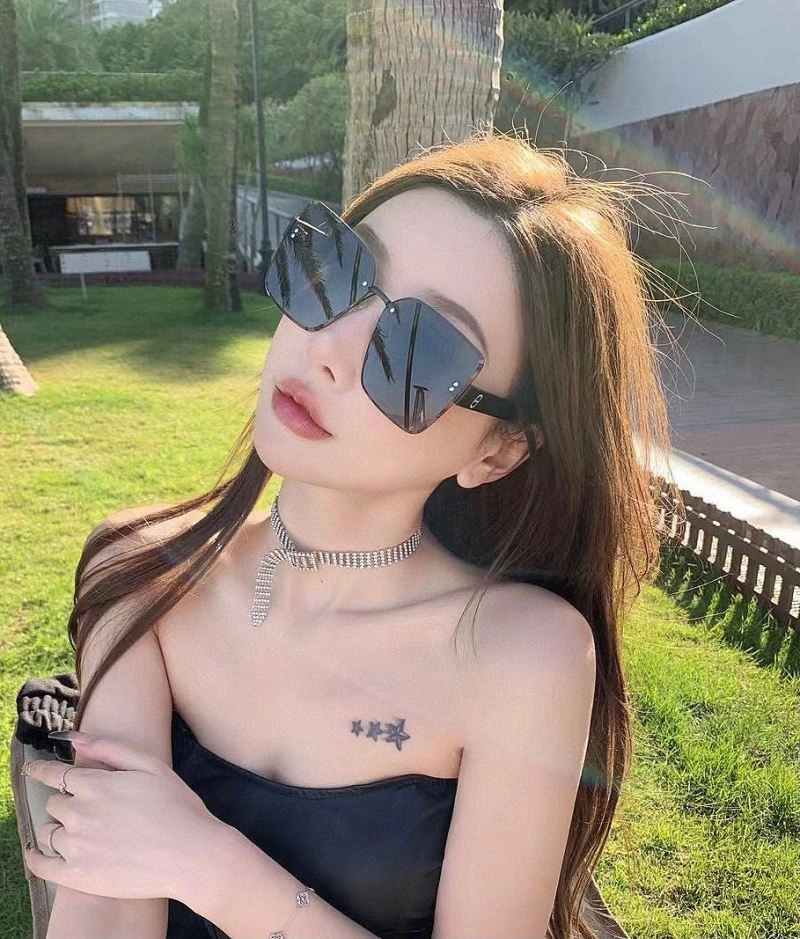 Cozy Christian Dior Sunglasses 278770