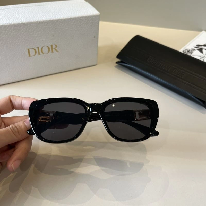 Christian Dior Sunglasses WellDesigned 278760