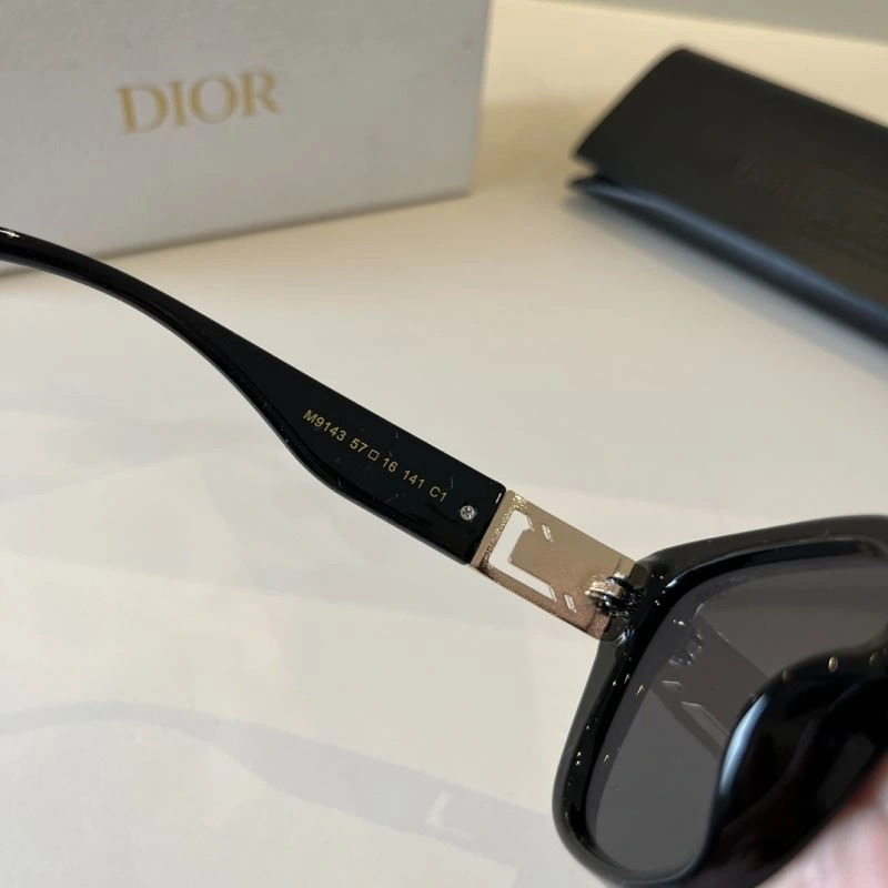 Christian Dior Sunglasses WellDesigned 278760