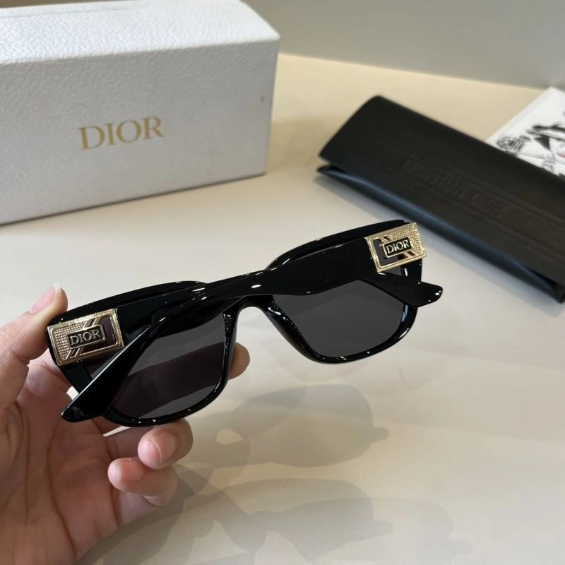 Christian Dior Sunglasses WellDesigned 278760
