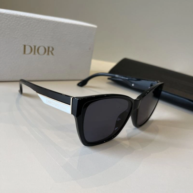 Christian Dior Sunglasses Sleek 278765