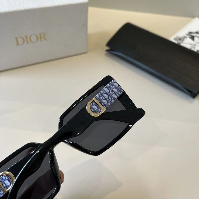 Christian Dior Sunglasses UrbanStyle 278736