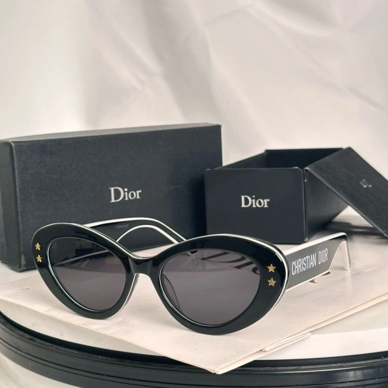 Christian Dior Sunglasses Refined 278958